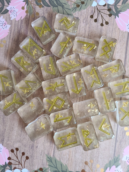 Bumblebee Elder Futhark Rune Set