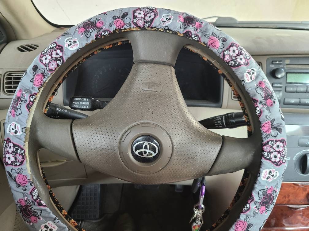 Sugar Skull Steering Wheel Cover, Day of the Dead, Dia de los Muertos, 100% Cotton, Washable, Custom Car Accessories - Harlow's Store and Garden Gifts