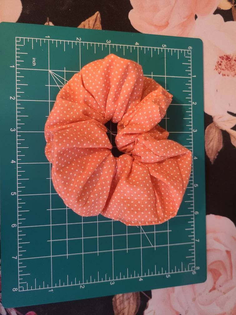 Polka Dot Scrunchie, 100% Cotton, Handmade, Hair Accessories - Harlow's Store and Garden Gifts