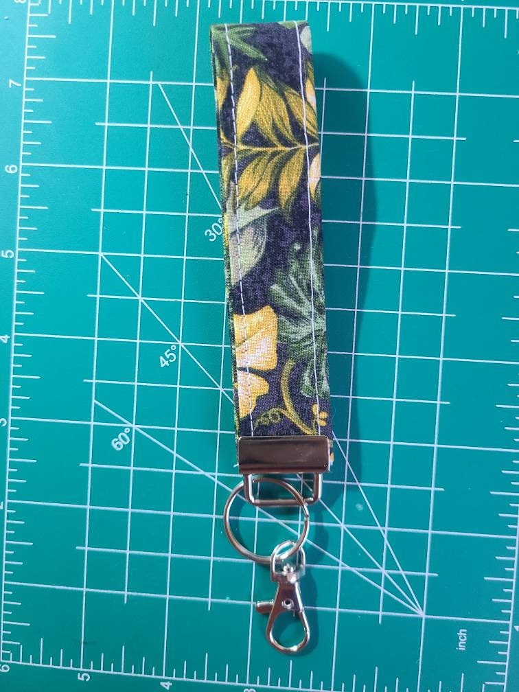 Tropical Plants Wristlet Keychain, Handmade - Harlow's Store and Garden Gifts